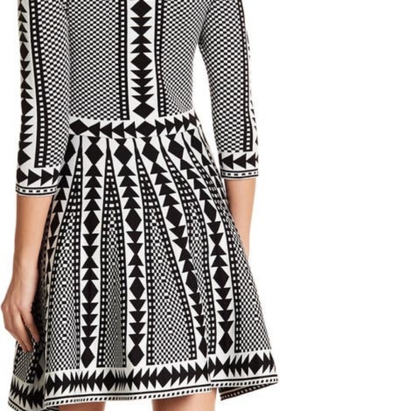 Geometric Print Sweater Dress - Picture 2 of 4